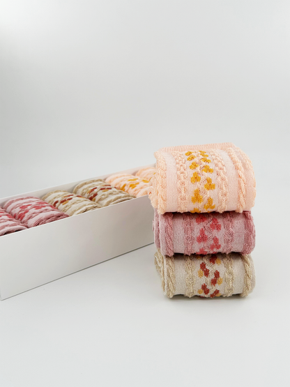 kabartma-desenli-corap