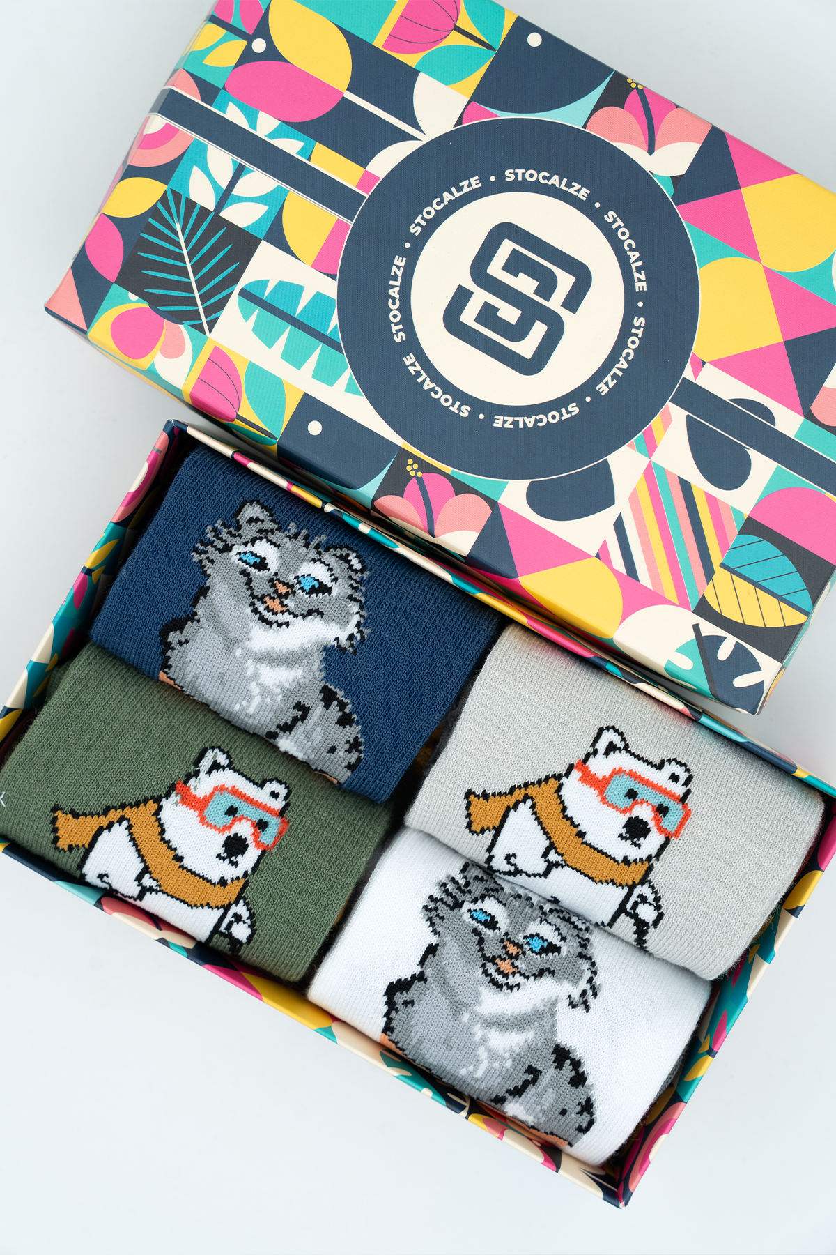 Stocalze Unisex Pamuklu Kedi ve Ayı Özel Desenli 4 Farklı Renkli Esnek Terletmez Rahat Soket Çorap