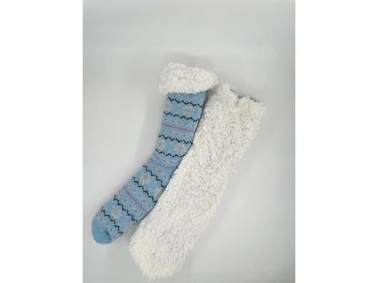 mavi-kadin-yün-corap