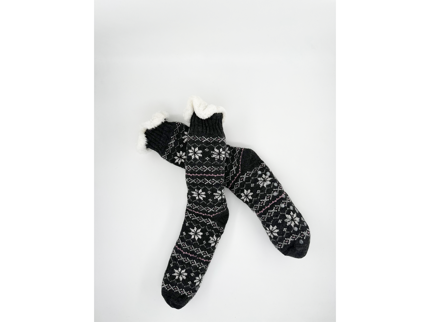 kaydirmaz-siyah-kadin-corap