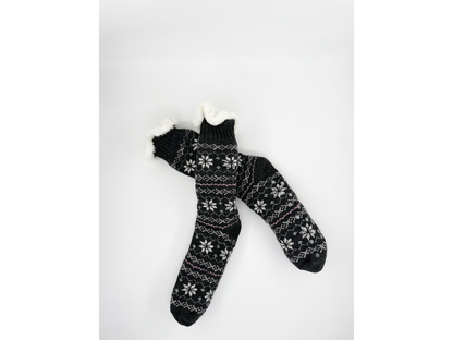 kaydirmaz-siyah-kadin-corap